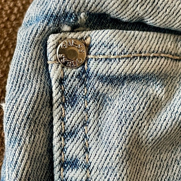 GUESS LOS ANGELES DENIM BERMUDA DISTRESSED SHORTS SIZE 25 - Picture 8 of 14